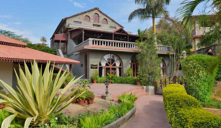 Cama-Rajputana-Club-Resort-Exterior2